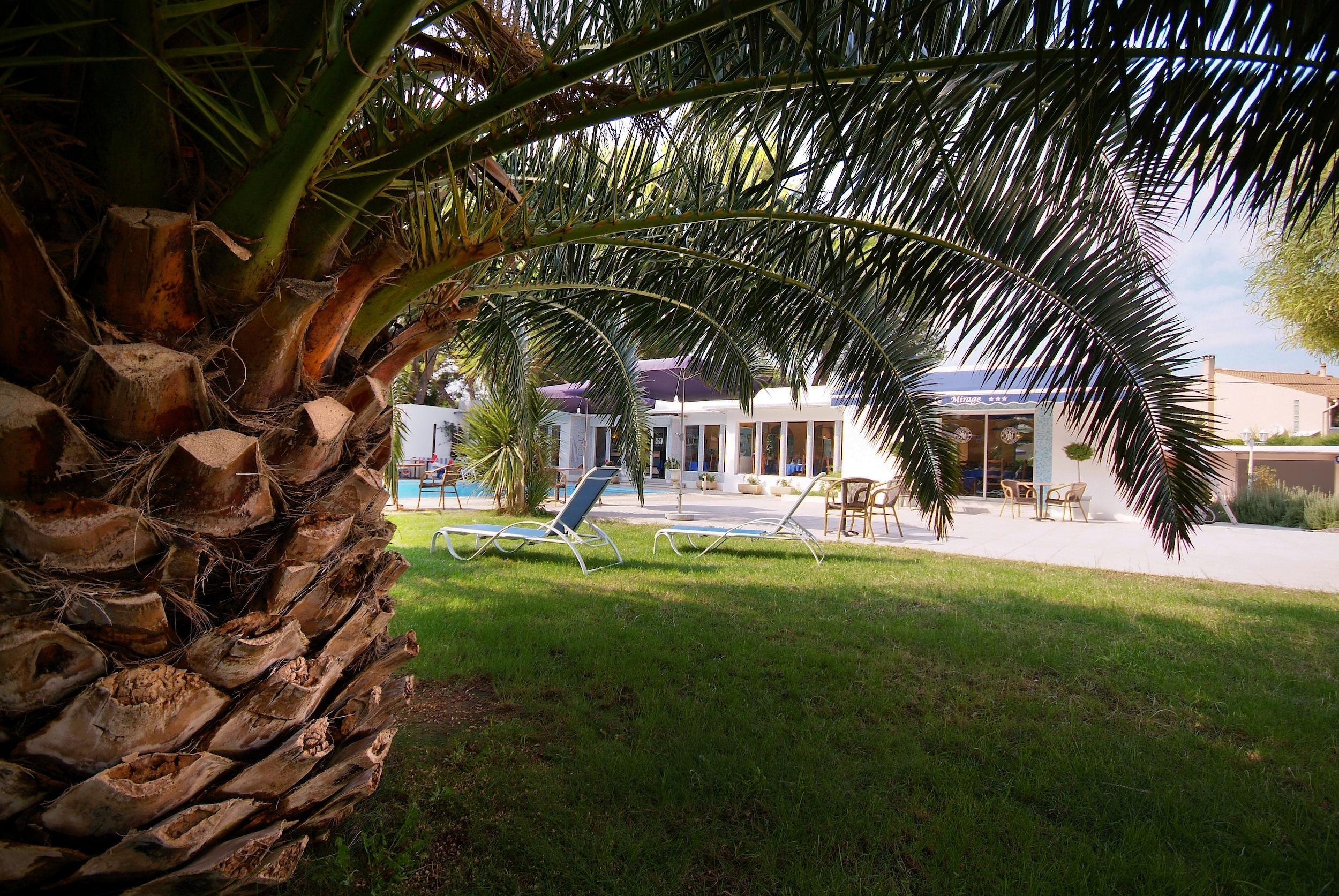 Cit'Hotel Le Mirage Истр Екстериор снимка
