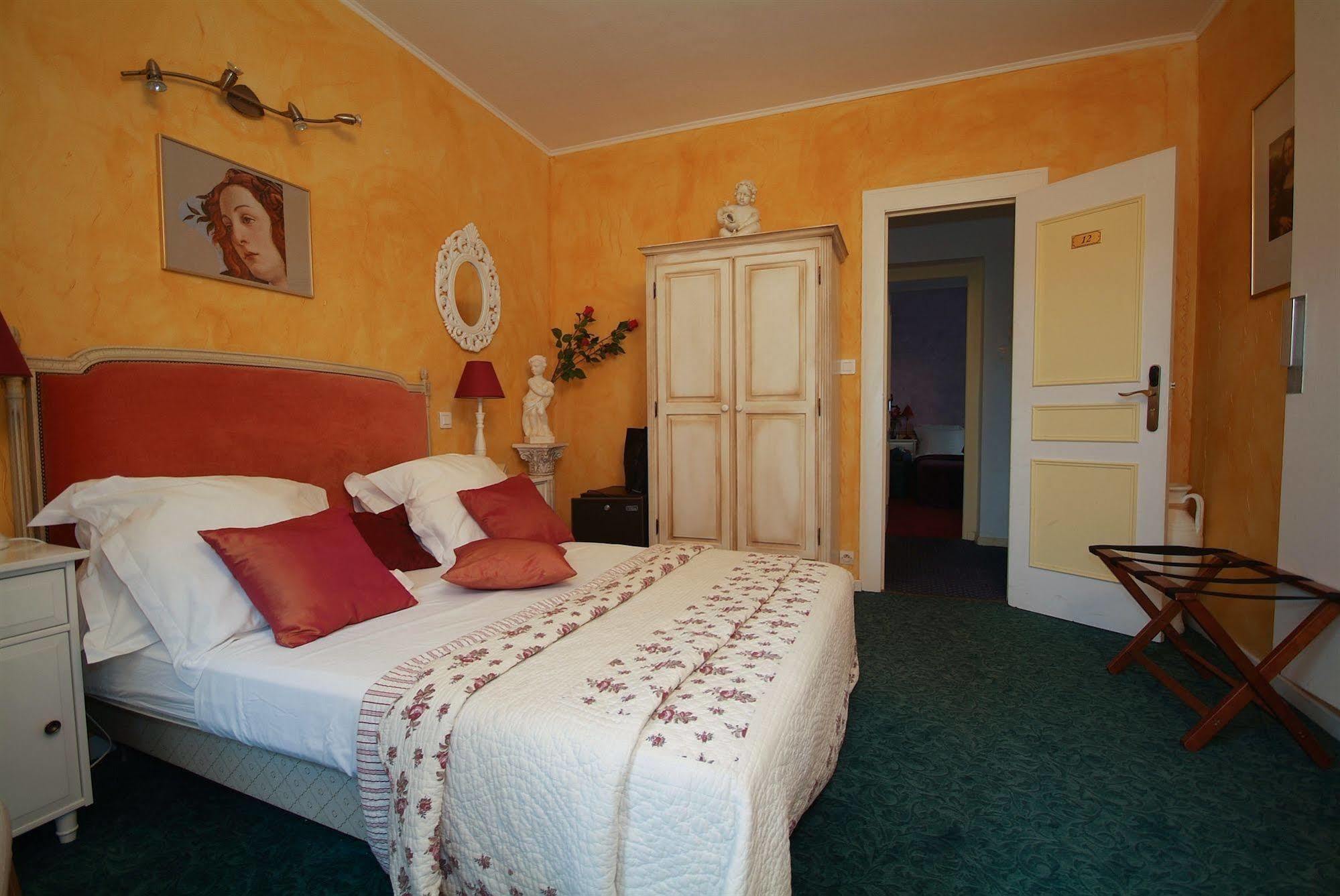 Cit'Hotel Le Mirage Истр Екстериор снимка
